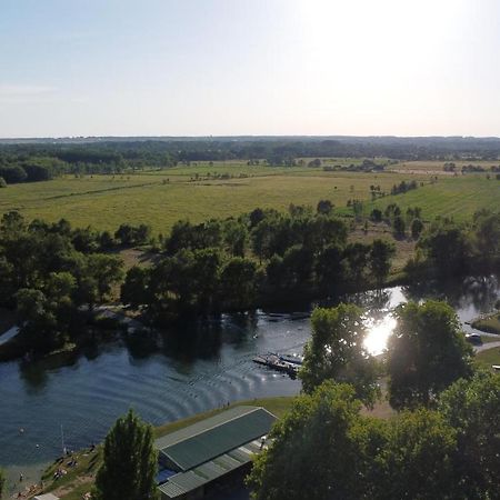 Camping Belle Riviere Chaniers ภายนอก รูปภาพ