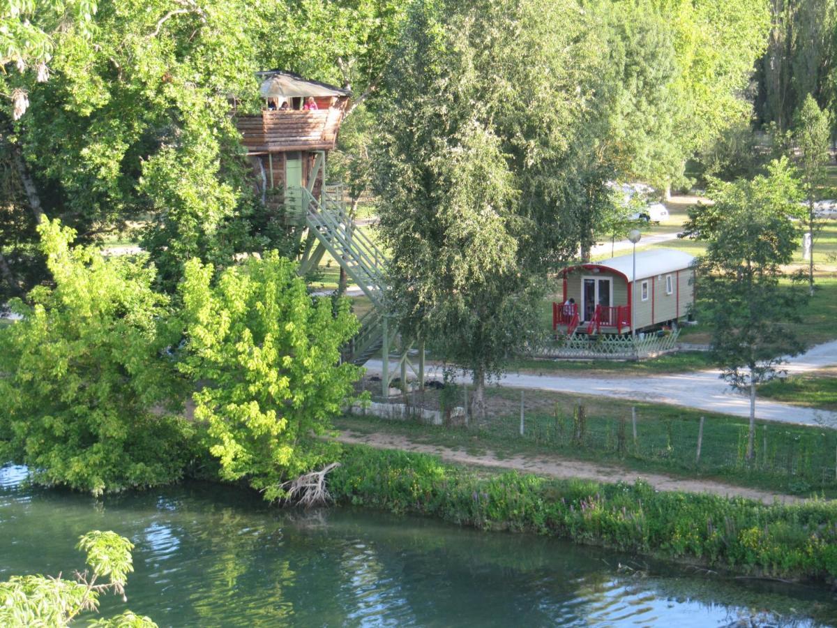 Camping Belle Riviere Chaniers ภายนอก รูปภาพ
