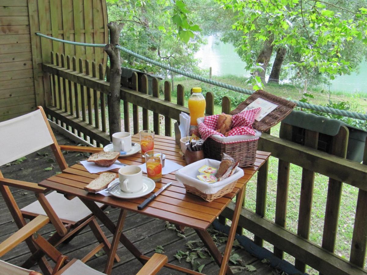 Camping Belle Riviere Chaniers ภายนอก รูปภาพ