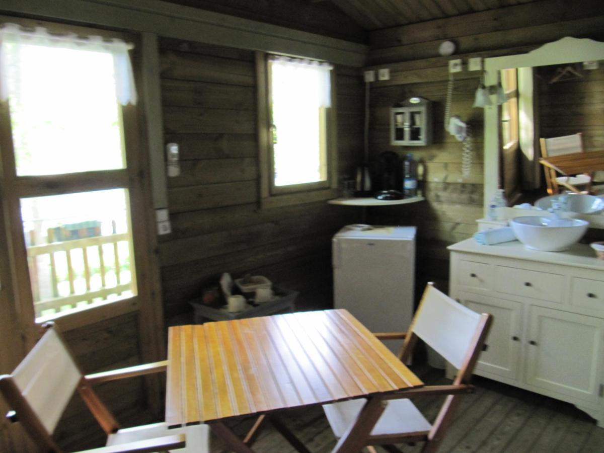 Camping Belle Riviere Chaniers ภายนอก รูปภาพ