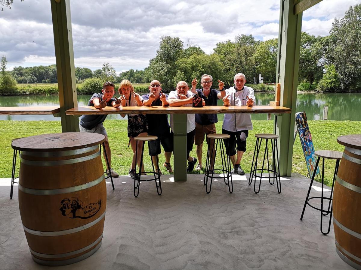 Camping Belle Riviere Chaniers ภายนอก รูปภาพ