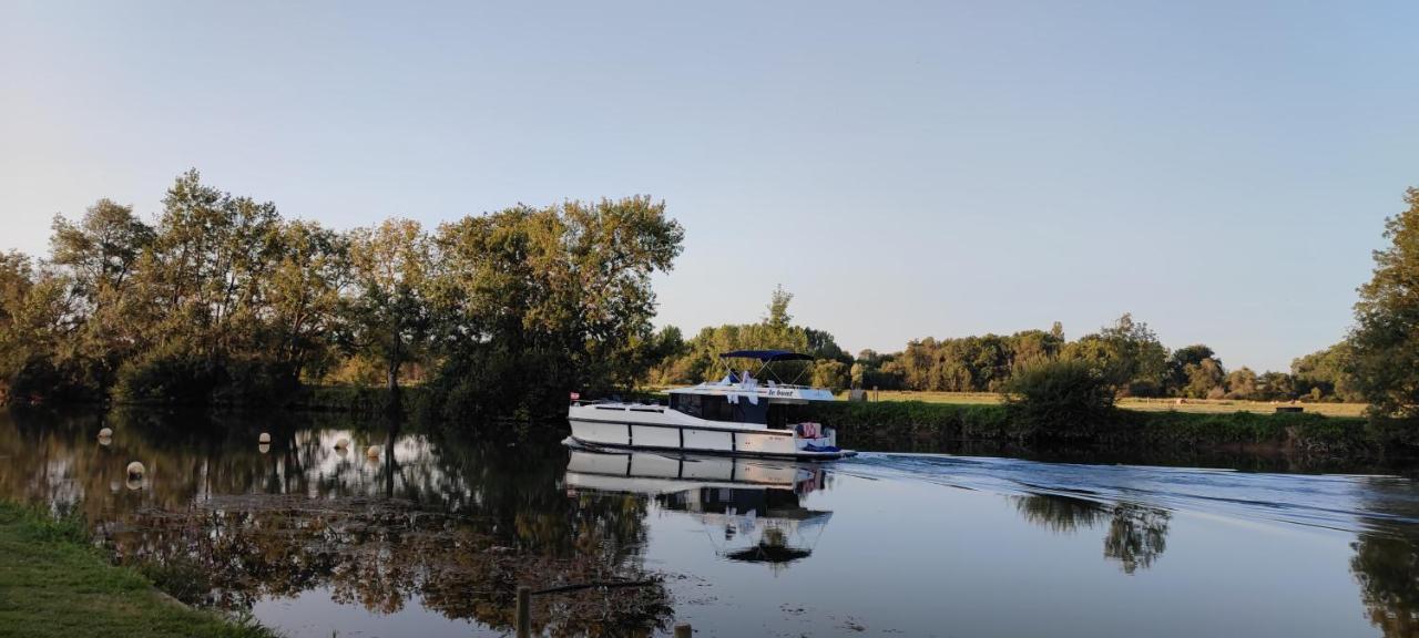 Camping Belle Riviere Chaniers ภายนอก รูปภาพ